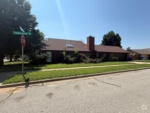 Building Photo - 3 Bed 2 Bath Home For Lease August 1!