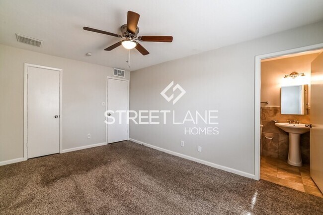 Building Photo - Charming 3 bedroom home in Peoria!