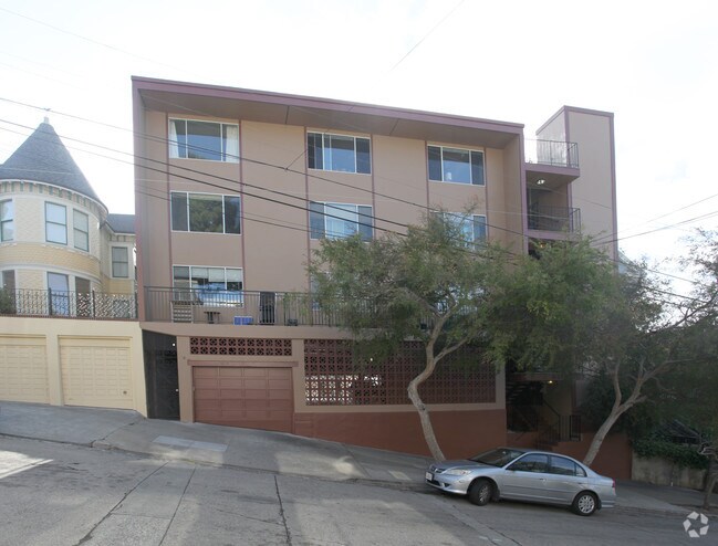 Building Photo - 39 Fair Oaks St