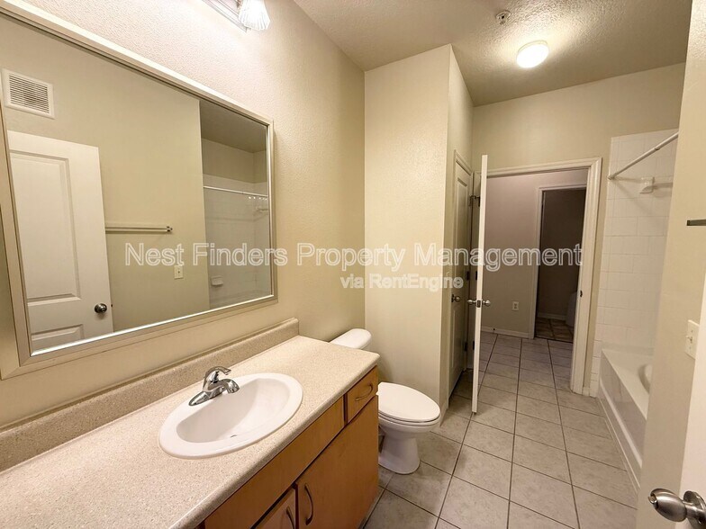 Building Photo - 12700 Bartram Park Blvd
