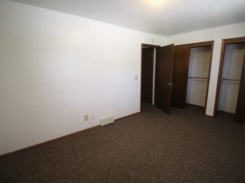 Building Photo - 10723 W Wren Ave