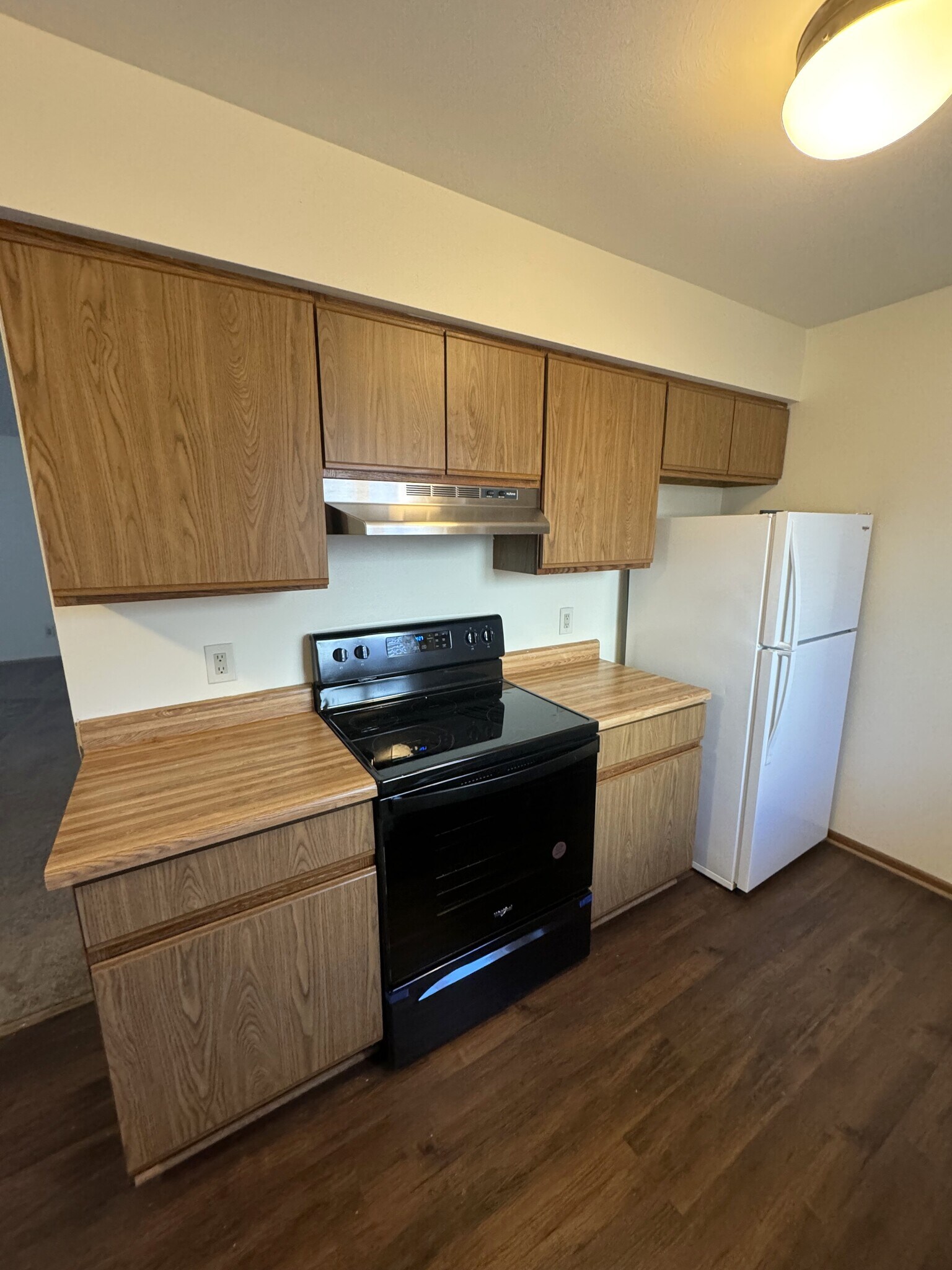 Building Photo - 6740 Jacobs Way