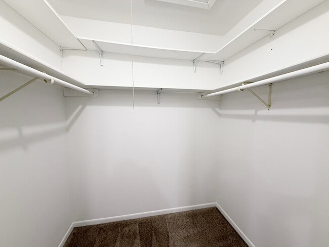 Building Photo - 223 Butternut Ln