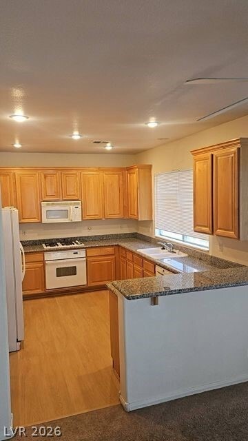 Building Photo - 861 Cavaison Ave