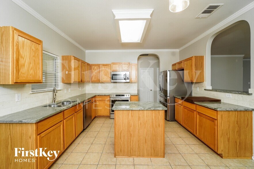 Building Photo - 5518 Arcadia Park