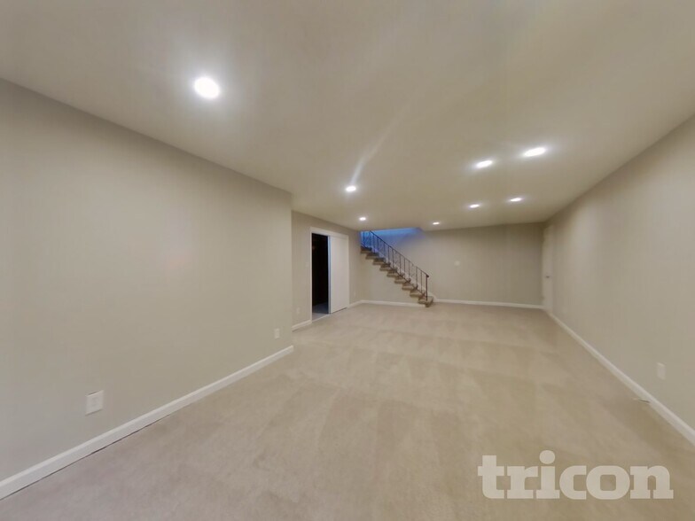 Building Photo - 1011 22nd Ave