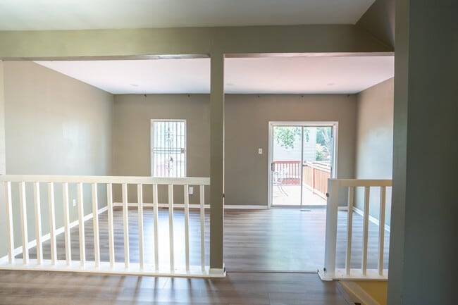 Building Photo - 8202 Ashford Blvd