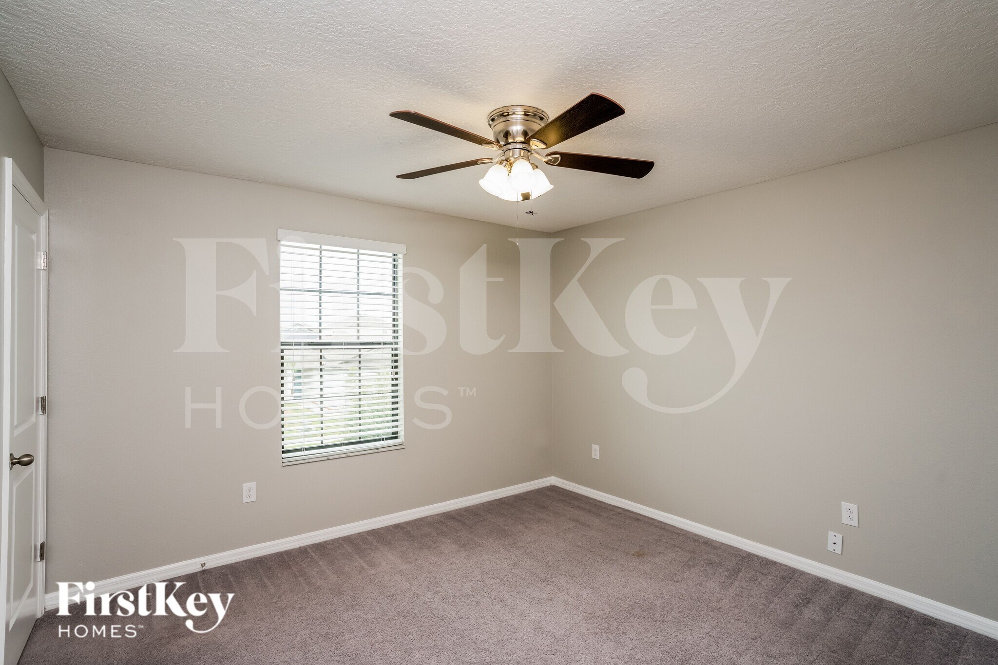 Building Photo - 9627 Sage Creek Dr