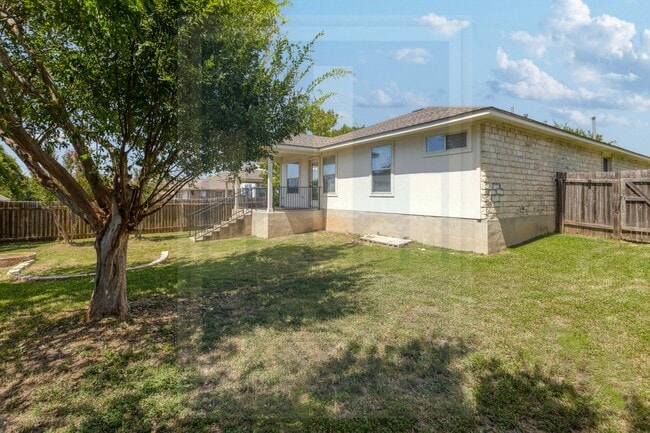 Building Photo - 1011 Burgess Dr