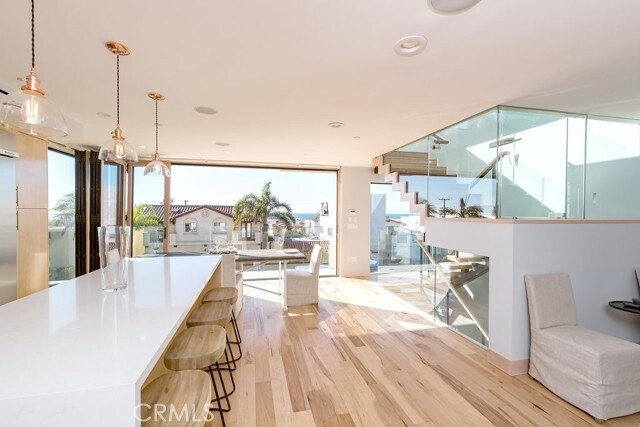 Building Photo - 814 Monterey Blvd