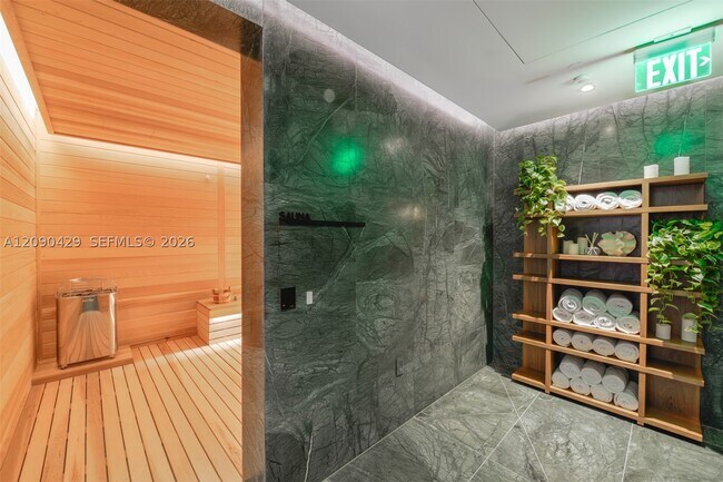 Building Photo - 1400 Biscayne Blvd