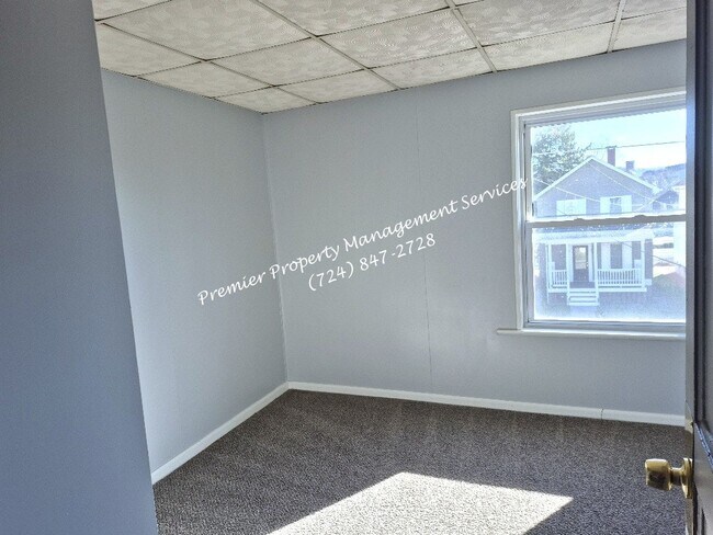 Building Photo - 3406 3rd Ave