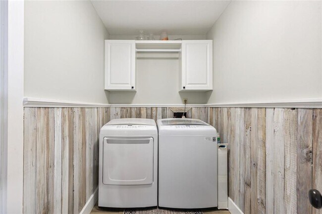 Building Photo - 2766 Buckhorn Oaks Dr