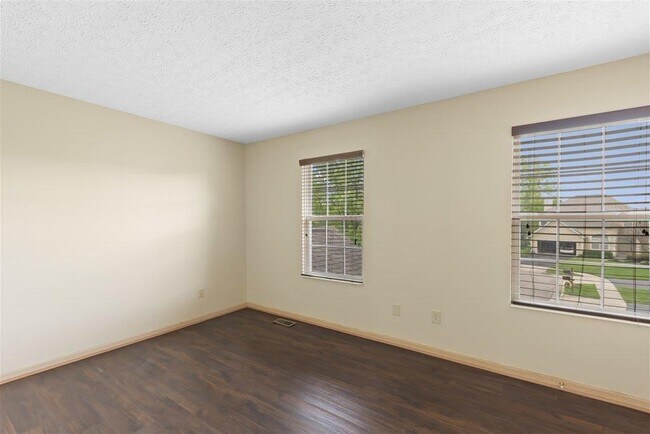 Building Photo - 6529 Centennial Dr