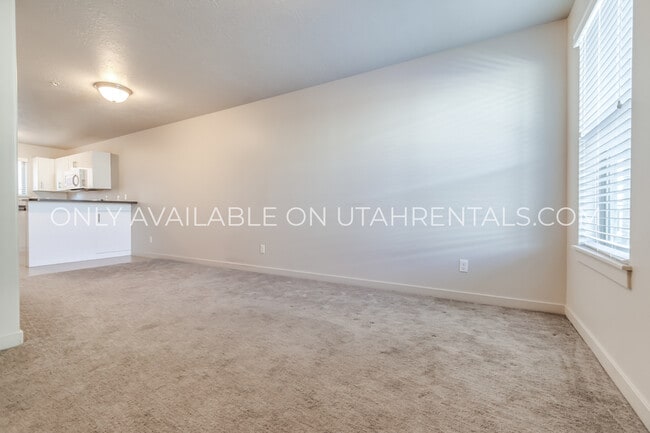 Building Photo - 1081 W 993 N