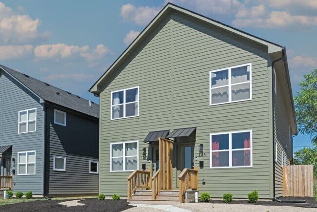 Building Photo - 143 McKim Ave