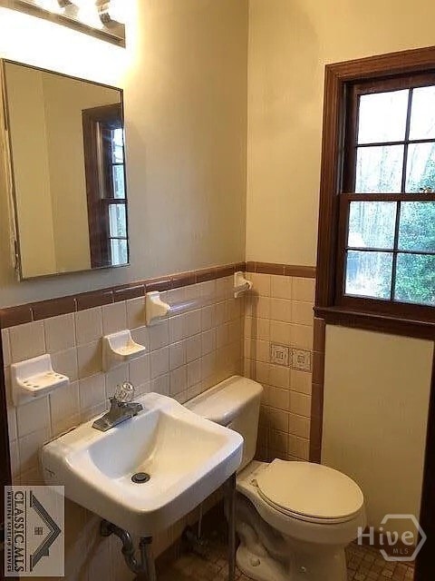 Building Photo - 1210 Riverhaven Ln