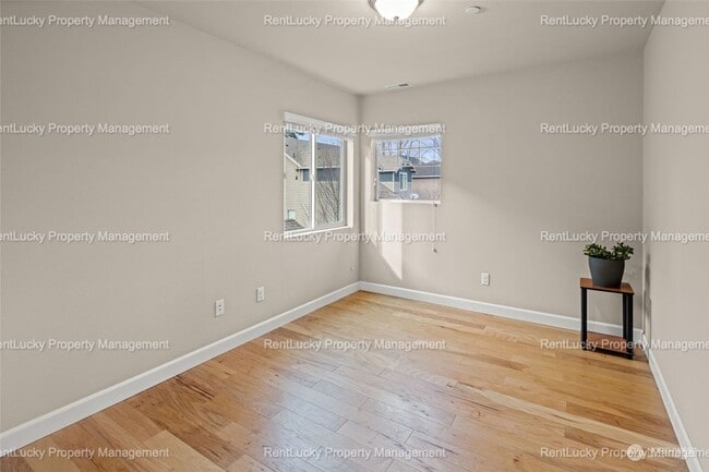 Building Photo - Stunning Like-New Home in Arbor Mist – Pri...