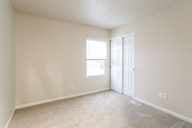 Building Photo - 2670 Patrick Henry Ave