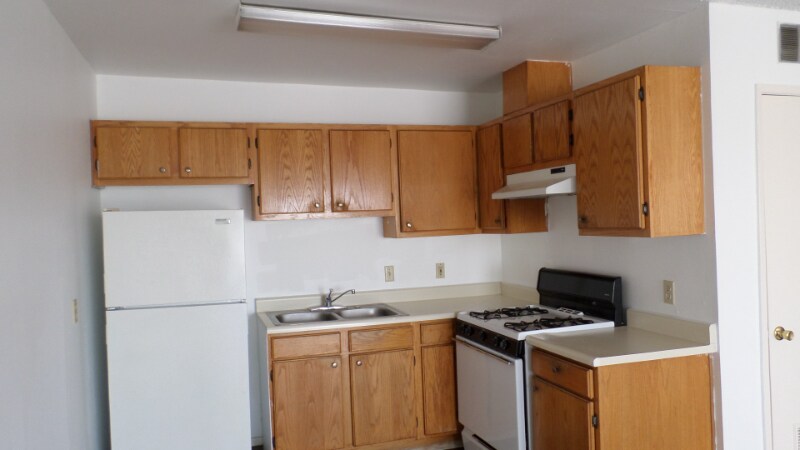 Building Photo - 5271 Huntington Dr N