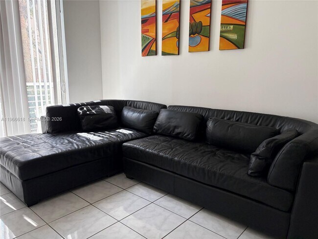 Building Photo - 18800 NE 29th Ave