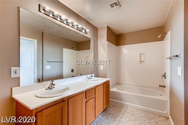 Building Photo - 23 E Agate Ave