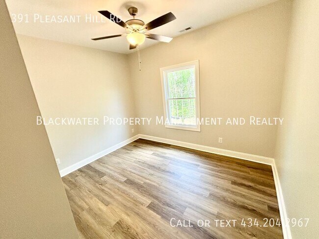 Building Photo - 391 Pleasant Hill Rd