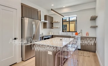 Building Photo - 4186 S Main St