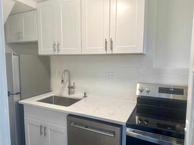 Building Photo - 209 1/2 Wilson Park Dr