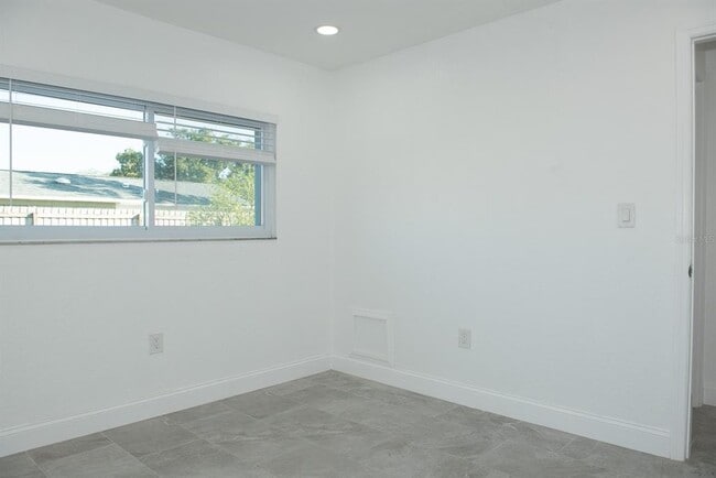Building Photo - 11889 93rd Ave N