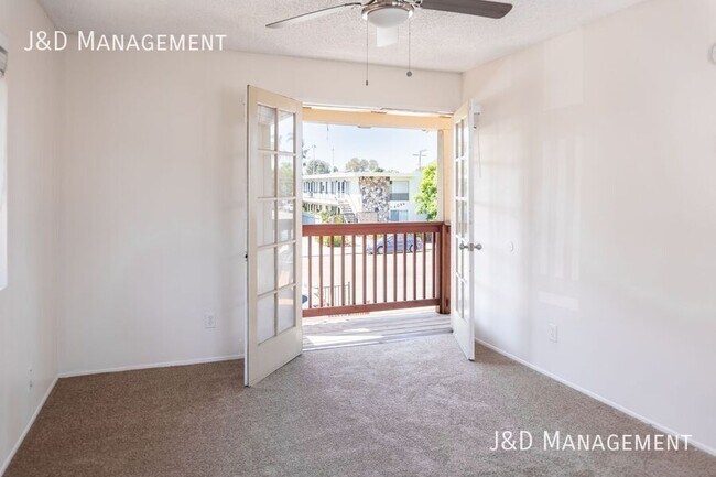 Building Photo - APARTMENT IN CENTRAL NORTH PARK W/ PARKING...