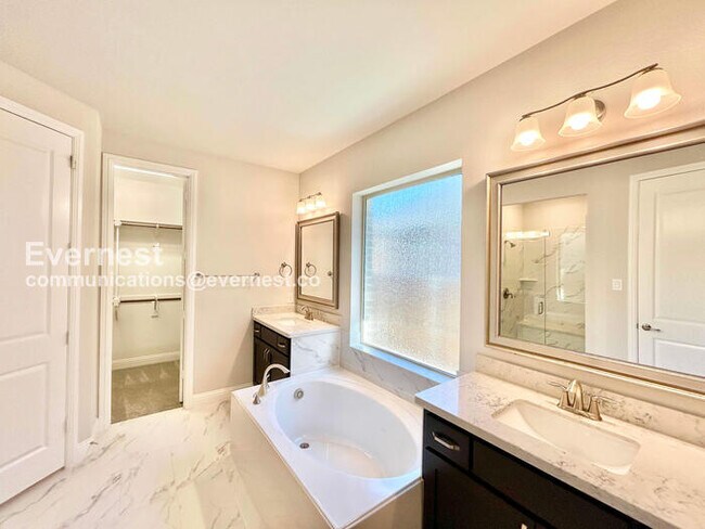 Building Photo - 5478 Bradford Green Trail