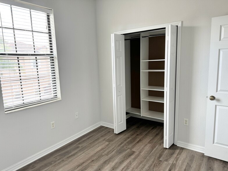 Building Photo - 4228 Via Piedra Cir