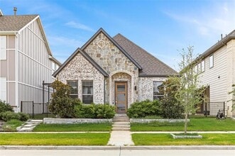 Building Photo - 4307 Curtiss Dr