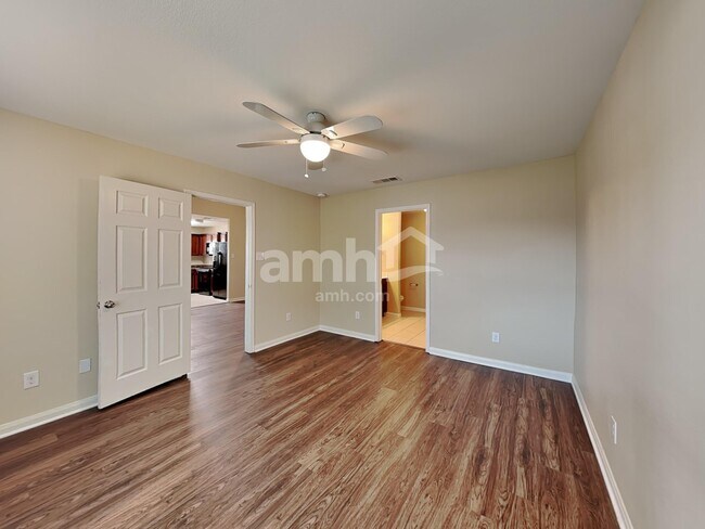 Building Photo - 101 Eider Dr