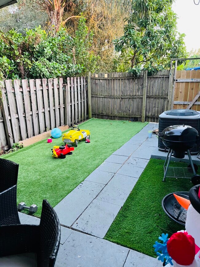 Building Photo - 3451 48th Ln S