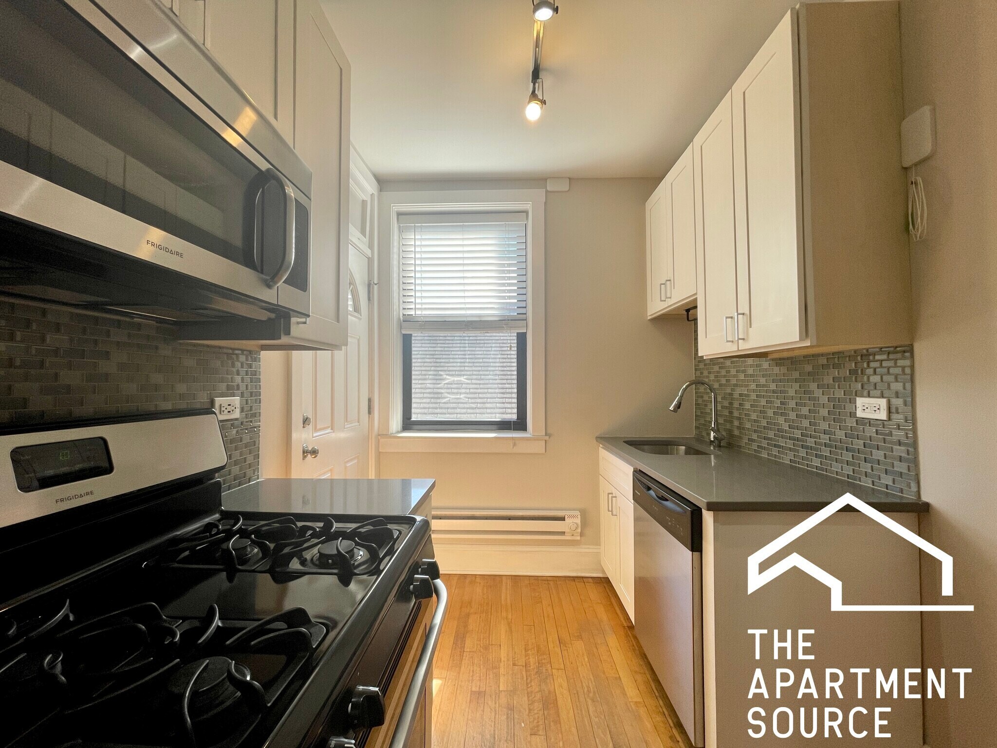 Building Photo - 2329 N Rockwell St