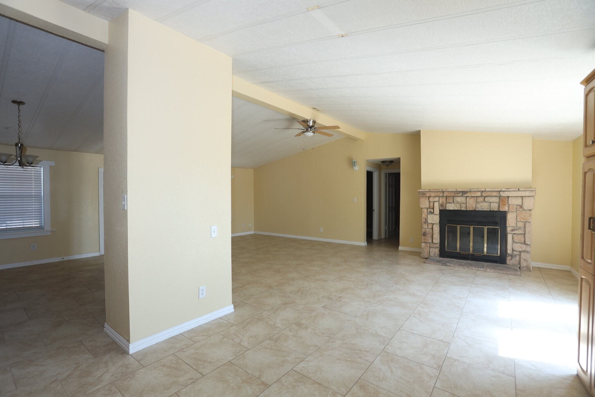 Building Photo - 1541 Sandra Cir