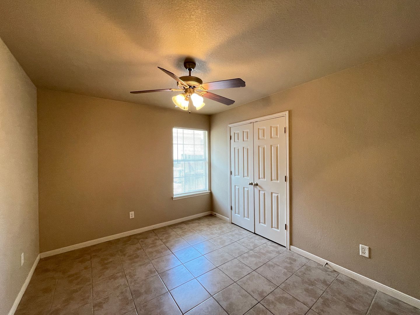 Building Photo - 1204 Powder River Dr