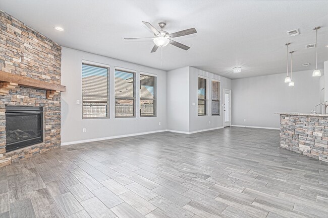 Building Photo - 819 Pentagon Rd