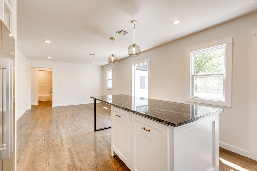 Building Photo - 3012 NW 44th St