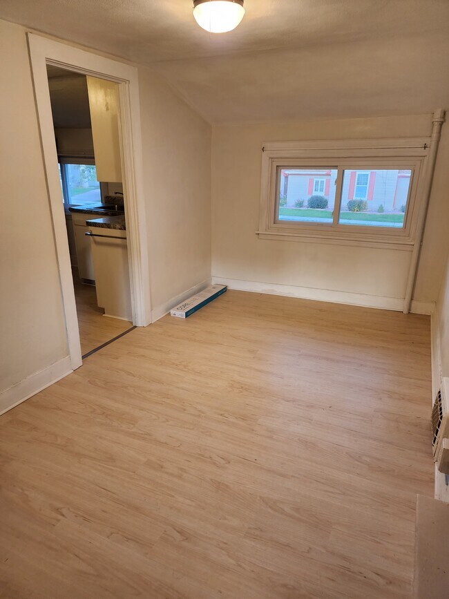 Dining Room - 403 Cornelia St
