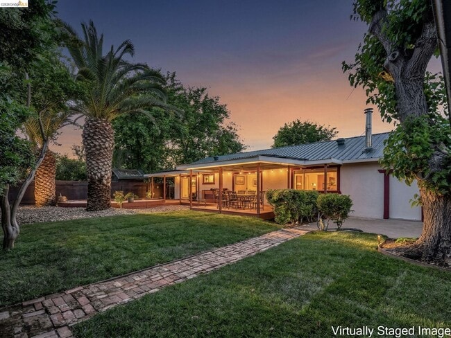 Building Photo - 3300 Concord Ave