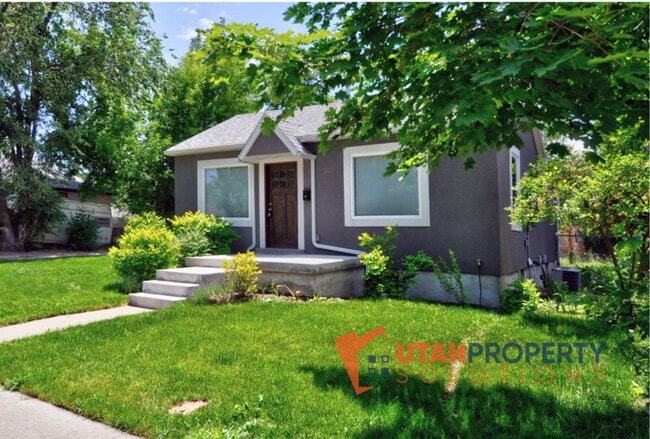 Building Photo - 330 E Sherman Ave