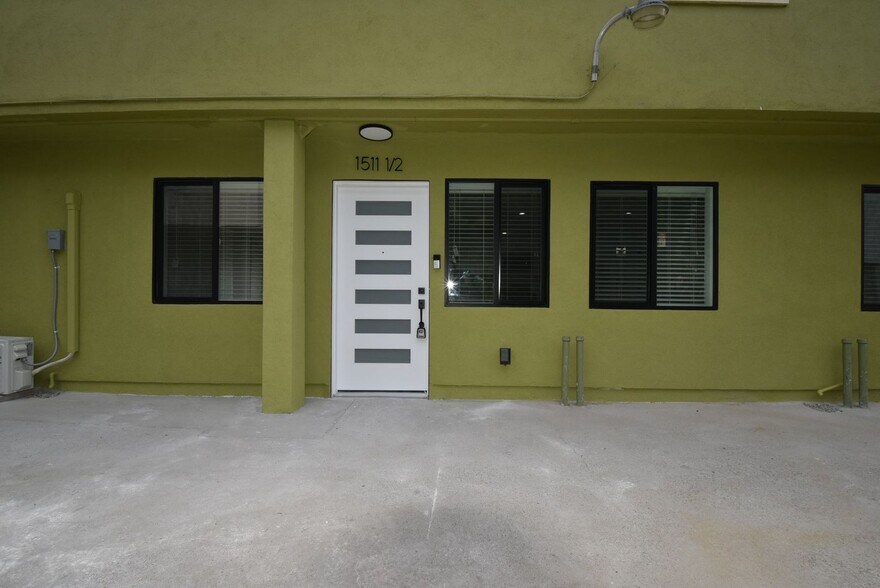 Building Photo - 1507 Silver Lake Blvd