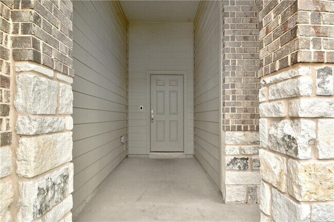 Building Photo - 21716 Windmill Ranch Ave