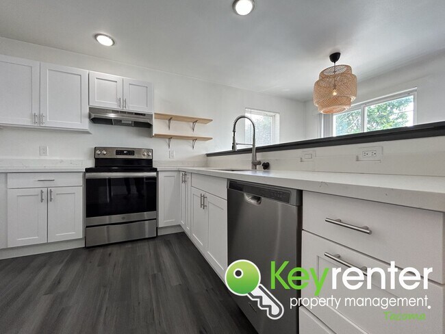 Building Photo - Exceptional 2 Bed 2 Bath Downtown Condo