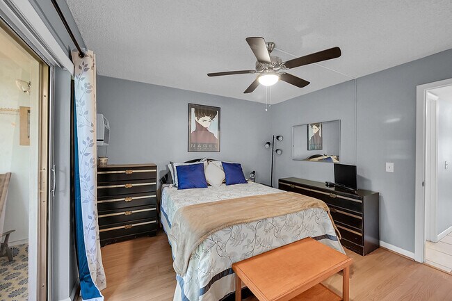 Building Photo - 371 Durham Cir