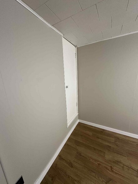 Building Photo - 1247 Leishman Ave