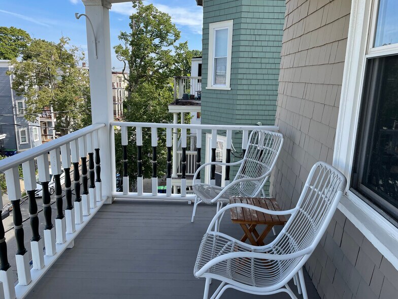 Front Balcony - 15 Belknap St